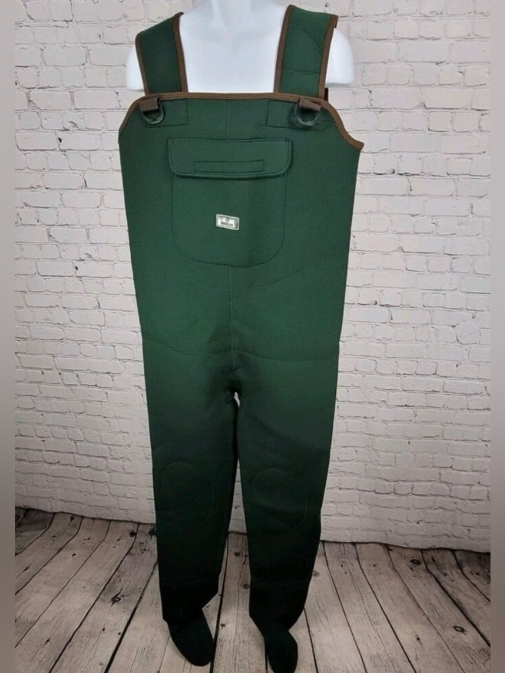 Magellan Outdoors Green Neoprene Fishing Bib Overall Pants Wader Hook & Loop XXL